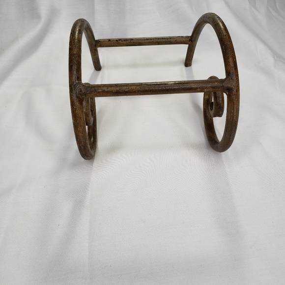 Scrolled Metal Abstract Table Art Distressed Finish - Picture 3 of 3